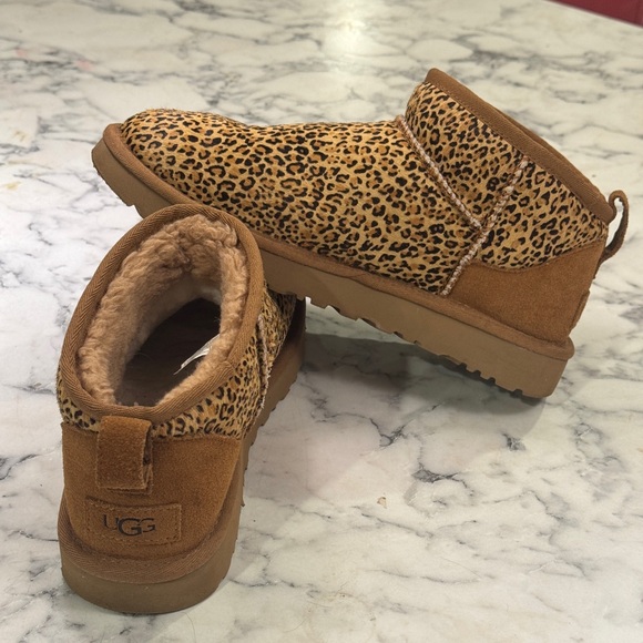 UGG Tan and Brown Leopard Ankle Boots - Picture 1 of 3
